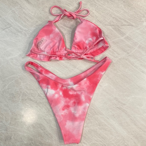 Pink tie-dye bikini with sarong wrap - Picture 4 of 5